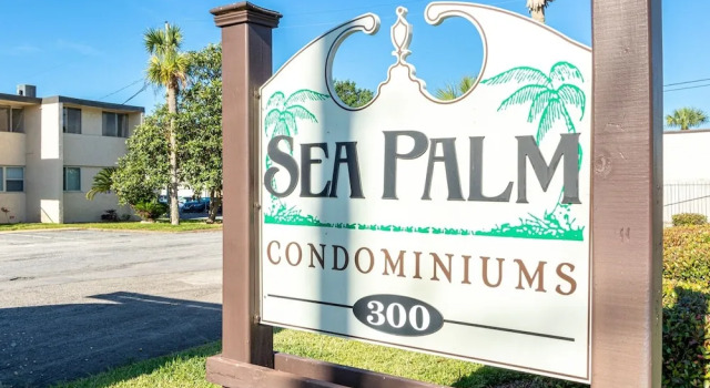 Номер Standard Sea Palm 1D is a 2 BR 1 Bath that is pet friendly and sleeps 6 by RedAwning