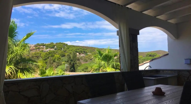 Апартаменты RESIDENCE ELEGANCE ville ed appartamenti a Porto Pino