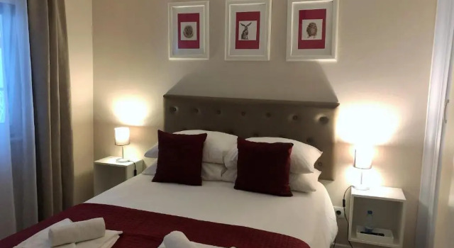 Peniche Sleep House, Rezervovat Penzión se snídaní Hotely v Oeste s parkováním, Parkování