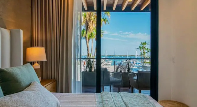 w Stylish 2BR Apartment With Ocean View in La Paz