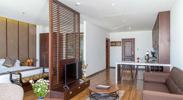 Dong Duong Hotel & Suites