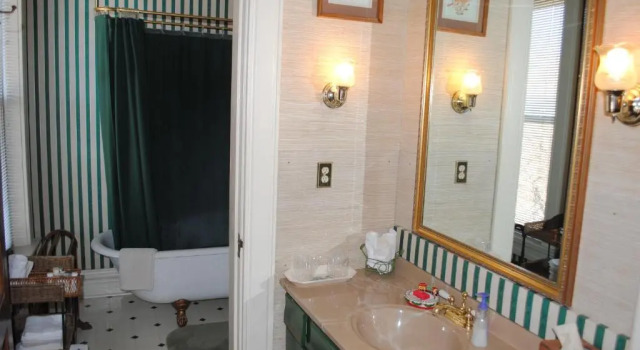 Номер Deluxe L&N Bed and Breakfast Ltd
