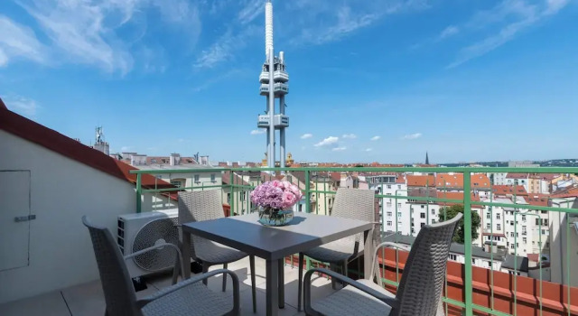 Апартаменты Luxury с видом на город Encore Boutique Residence by Dwellfort