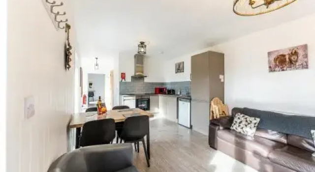 FAIRVIEW FARM Holiday Accommodation 14 Luxury Lodges,Cabins Suitable for Couples ,Families and Groups,Wedding Guests - Sleeps 2-65 guests in Ravenshead, Nottingham near Sherwood Forest set in 88 acres, Reserva ahora Hotel Ravenshead Reino Unido