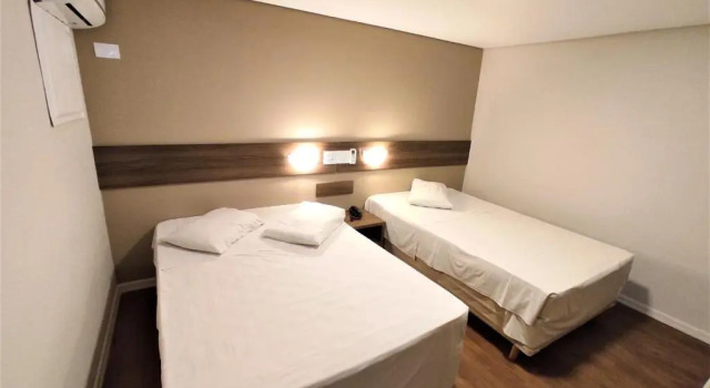 Трёхместный номер Superior Granville Hotel