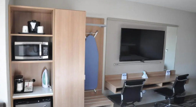 Четырёхместный номер Standard Microtel Inn & Suites by Wyndham Lubbock