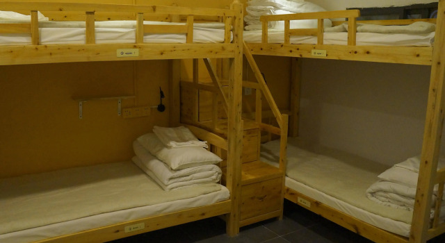 Chengdu Buttonwood Parkside Hostel, Boek Hostel Hotels in Chengdu met parkeren, Parkeren