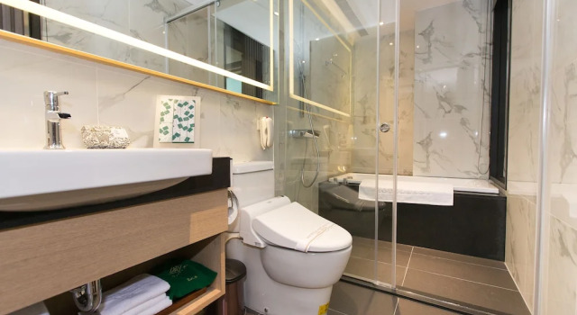 Трёхместный номер Standard c 1 комнатой Hotel East Taipei