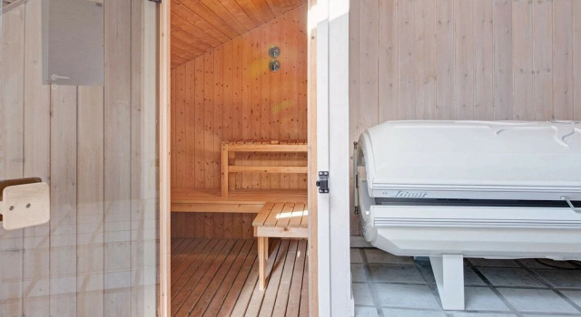 Chic Holiday Home In Nexø With Whirlpool