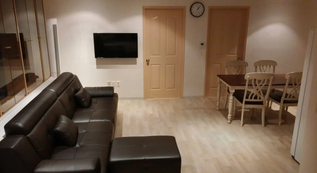 Utopia Guesthouse - Hostel, Забронировать Хостел Хостелы Сеула, рядом с Музей изобразительных искусств при Национальном театре Кореи, Хостел