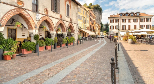 Specchio Di Cielo Arona Center, Prenota Appartamento Arona Lago Maggiore