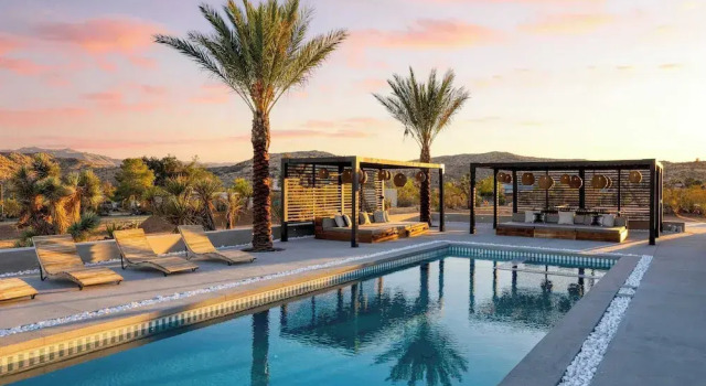 Коттедж Iconic 6BR Desert Retreat w/ Pool, Pickleball & Fire Pit Joshua Tree Mansion by Avantstay