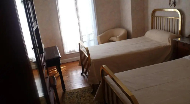 Номер Comfort Hôtel Castel Mistral