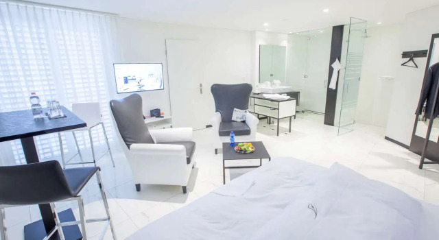Longstay Residence Thessoni home - Self check in serviced apartments & Hotel
