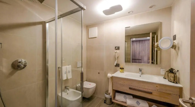 Четырёхместный номер Comfort Hotel Ambra