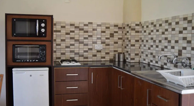 Апартаменты c 1 комнатой с балконом Anna Hotel Apartments