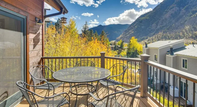 Коттедж Mtn-view Cabin w/ Private Hot Tub in Georgetown!