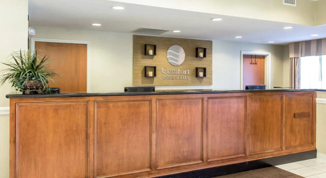 Comfort Inn & Suites Orangeburg, Забронировать Отель Отели Южной Каролины с завтраком, Завтраки