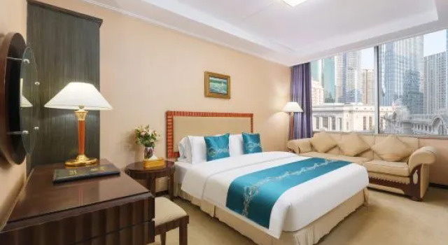 Четырёхместный семейный люкс Premium с 2 комнатами Xuyuan Hotel