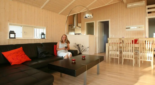 Charming Holiday Home in Nysted With Whirlpool, Book Hotel 5-stjernede hoteller i Lolland, 5*