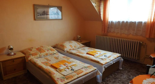 Hotel Avion