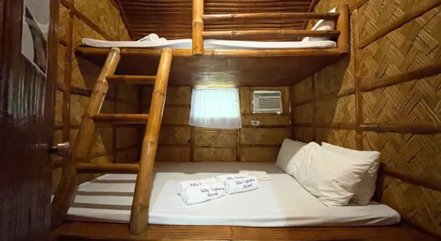 Четырёхместный номер Standard Villa Espinoza Beach Resort Nasugbu