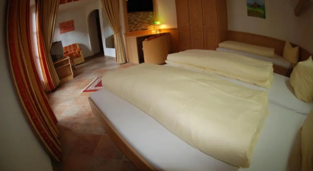 Полулюкс Hotel Garni Gafluna