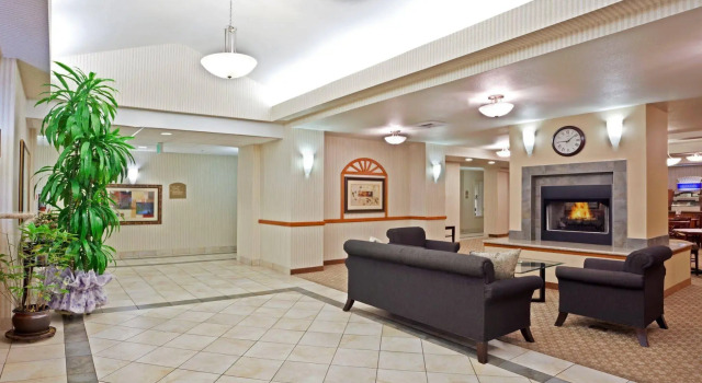 Holiday Inn Express & Suites Lacey – Olympia by IHG
