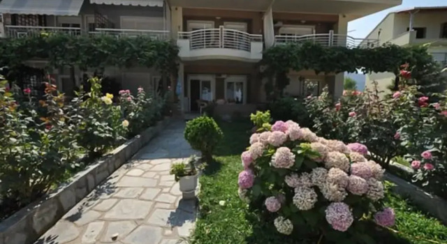 Studios Giannakis, Book Apartment Chrisi Akti 