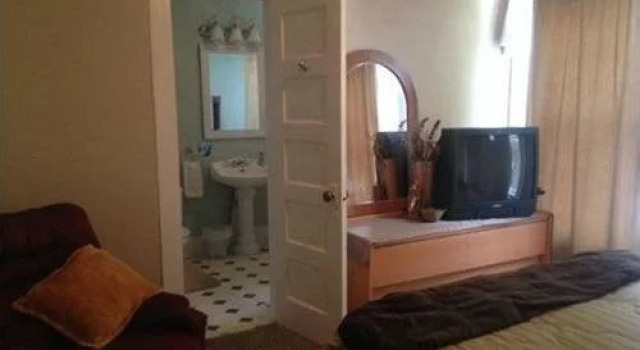 The Biker Pit Bed and Breakfast, Book Hotel Hoteller i Baker City med morgenmad, Morgenmad