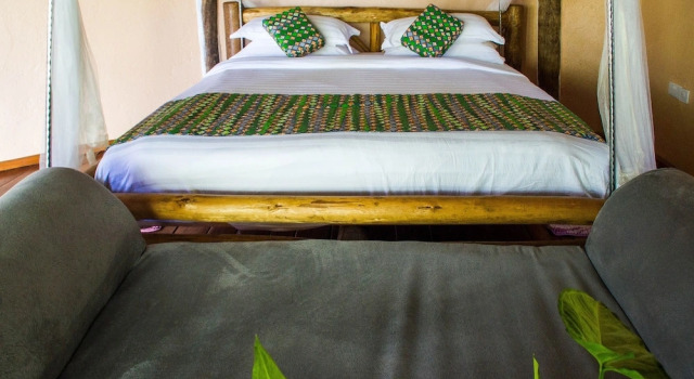 Elephant HAB Lodge, Buchen Sie Ferienhaus Kichwamba Bunyaruguru
