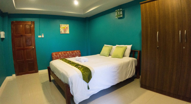 Weerawadee Place, Varaa Hotelli Hotellit North-Eastern Thailand pysäköinnillä, Pysäköinti