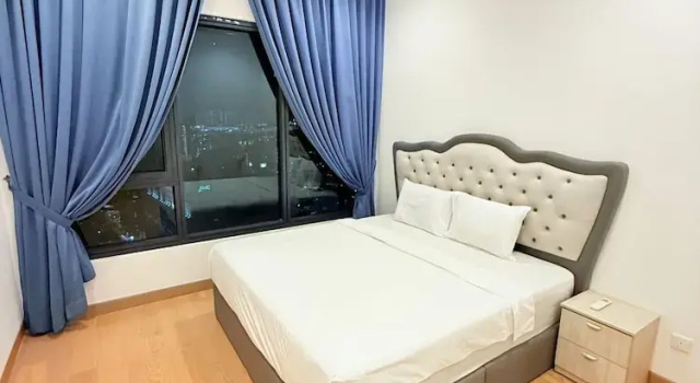 Lucentia Suites apartment by Infinity pool view, Забронировать Апартаменты/квартира Отели Куала-Лумпура с бассейном, рядом с Центральный автобусный вокзал Пуду, Бассейн