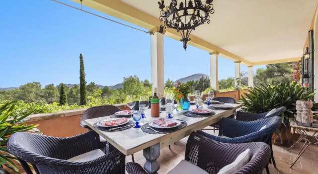 Deluxe villa Can Punxa Dalt - Traditional Villa with Heatable Pool