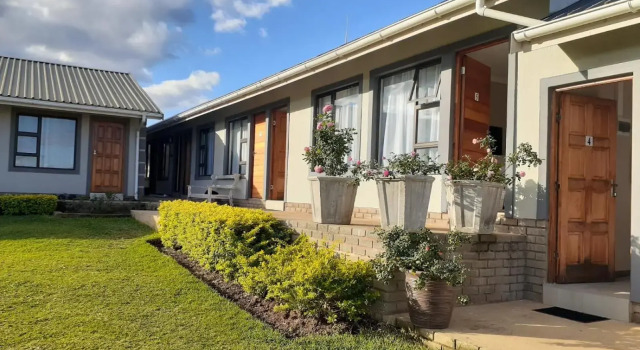 Vikamana Guest House, Забронировать Гостевой дом Улунди Квазулу-Наталь