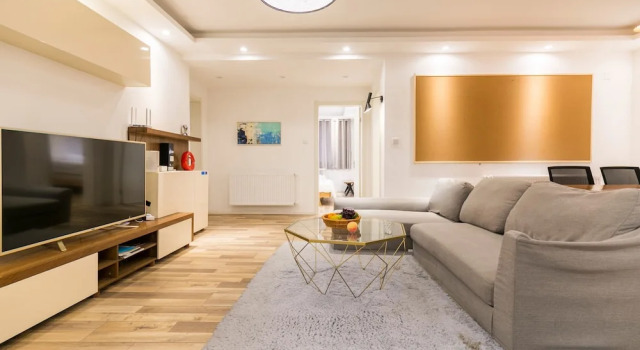 N2haus Yanan West Road 4 bedrooms, Varaa Hotelli Shanghai Shanghai
