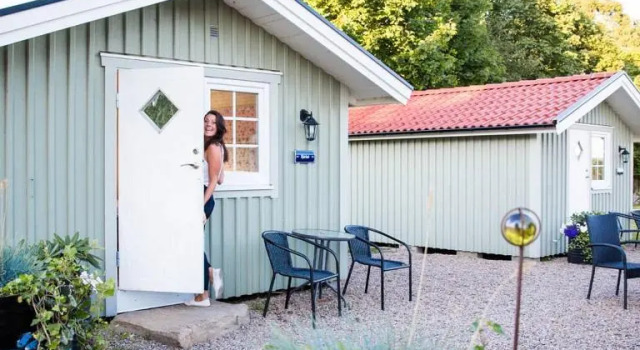 Коттедж с красивым видом из окна Karlsberg Gård B&B