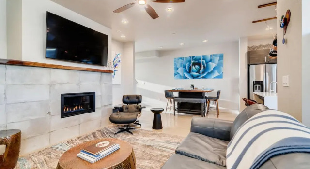 Номер Standard Fancy Townhome near Old Town, Breweries and River!