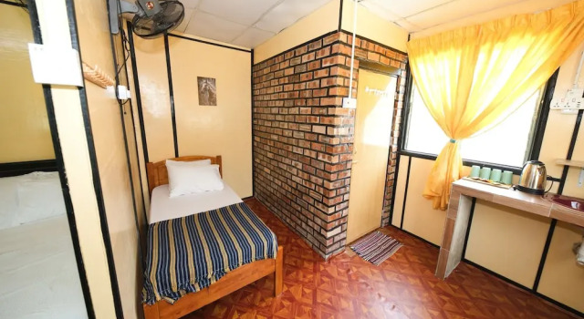 Люкс OYO 90960 Rajawali D'cabin Chalet Room