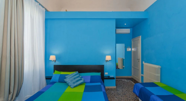 B&B 4 Rooms, Забронировать Отель «постель и завтрак» Отели Пизы с завтраком, рядом с Кладбище Кампосанто, Завтраки