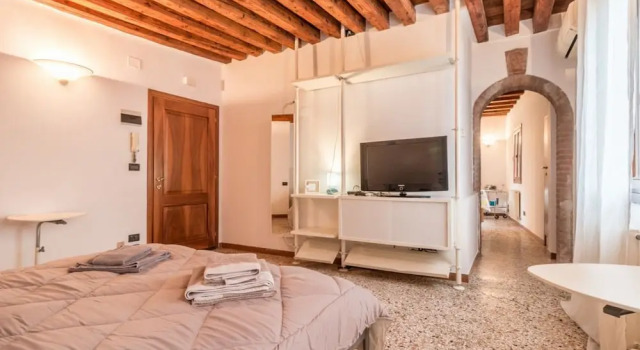 LionHost Ruga Giuffa 4834