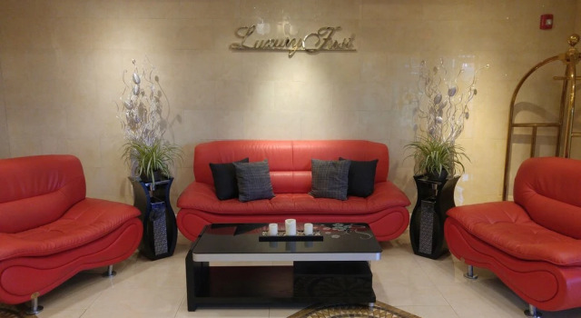 Luxury First Hotel, Забронировать Отель Вабаска-Демаре Northern Alberta