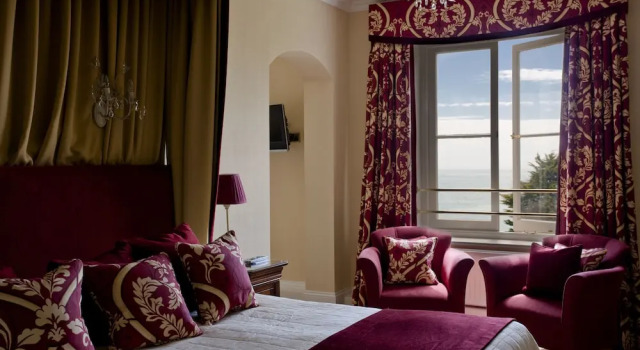 Номер Premier The Royal Hotel