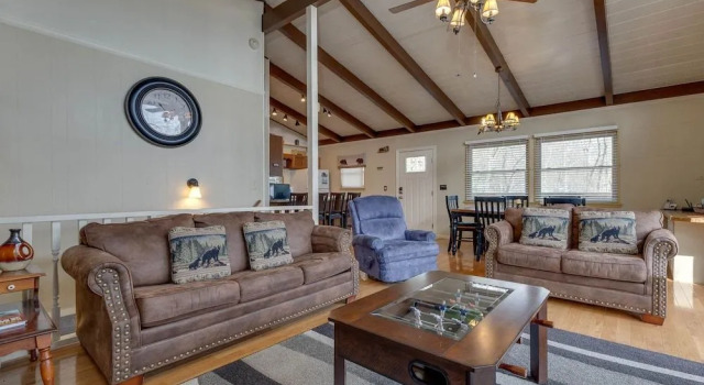 Bear View Chalet by Jackson Mountain Homes, Забронировать Шале Отели Гатлинберг 3 звезды, 3*