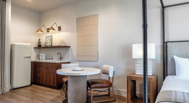 Номер Standard с видом на бассейн Duchamp Healdsburg