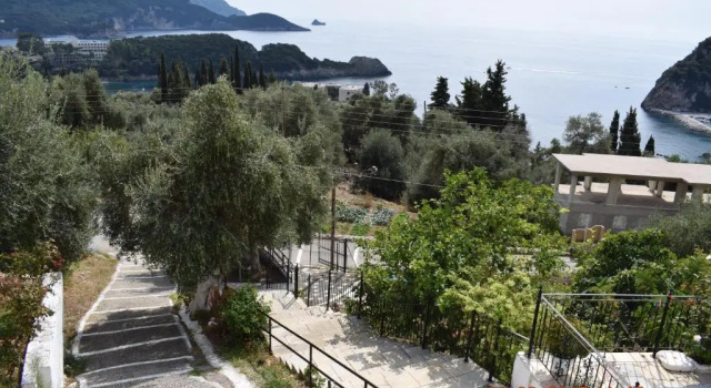 Номер Deluxe manolo studios corfu paleokastritsa