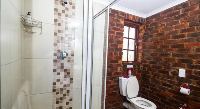 Трёхместный номер Standard с видом на сад Storms River Guest Lodge