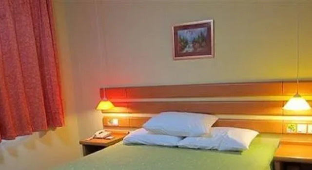 Home Inn Zhangzhou Yanan North Road, Book Hotel Zhangzhou Fujian
