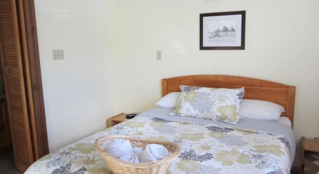5th Avenue Bed & Breakfast, Boek Hotel Dawson City Yukon