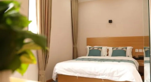 Люкс Superior Tonghua Hotel